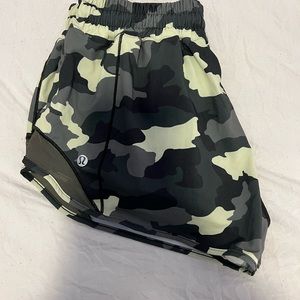 Lululemon hotty hot shorts